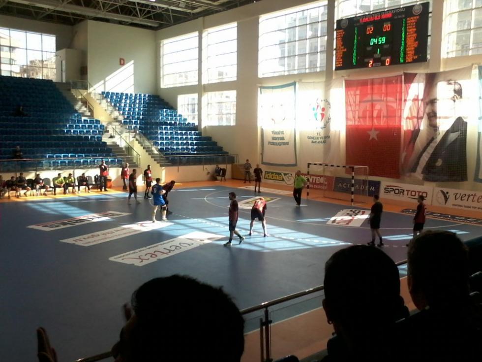 İsim:  Gençlerbirliği - Ankara Büyekşehir Belediyesi Hentbol 1.jpg
Görüntüleme: 189
Büyüklük:  88.9 KB (Kilobyte)