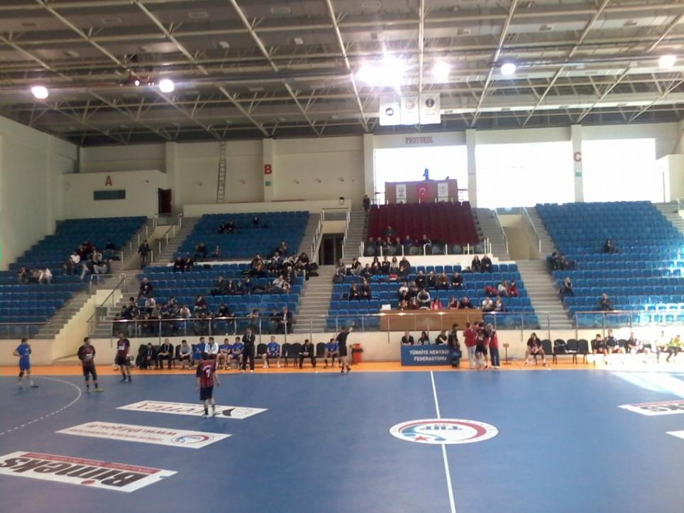 İsim:  Gençlerbirliği - Ankara Büyekşehir Belediyesi Hentbol 3.jpg
Görüntüleme: 190
Büyüklük:  89.4 KB (Kilobyte)